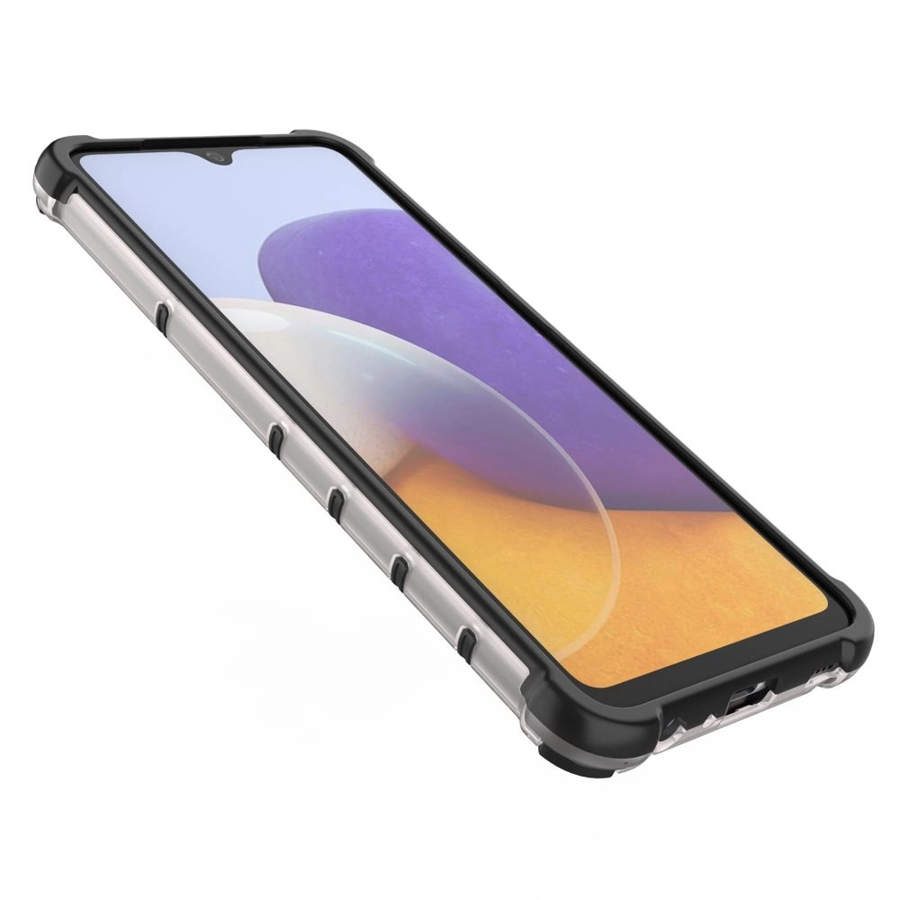 Obraz przedstawia telefon w niebieskim etui pancernym z żelową ramką. Etui ma przezroczyste boki i czarne narożniki.