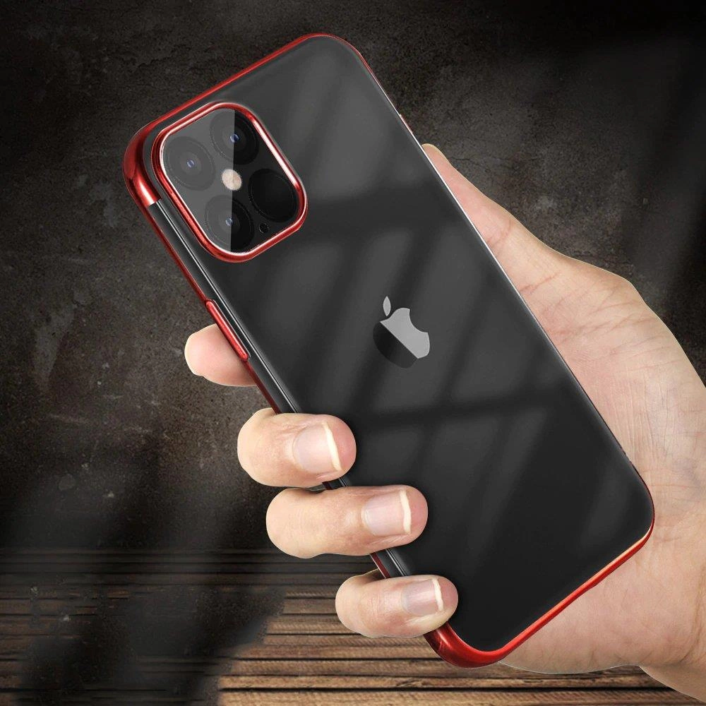Osoba trzyma telefon z czarnym etui i metaliczną czerwoną ramką. Na etui widoczne jest logo w kształcie nadgryzionego jabłka.