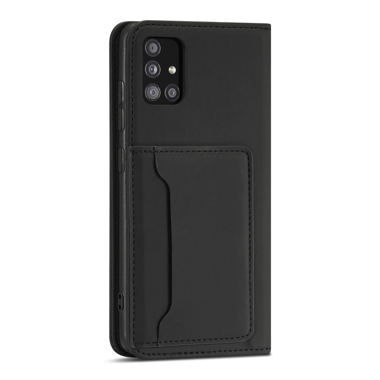 Czarne etui na telefon z kieszenią na karty, widoczne są cztery otwory na aparat. Etui ma gładką powierzchnię i wycięcia na przyciski boczne.