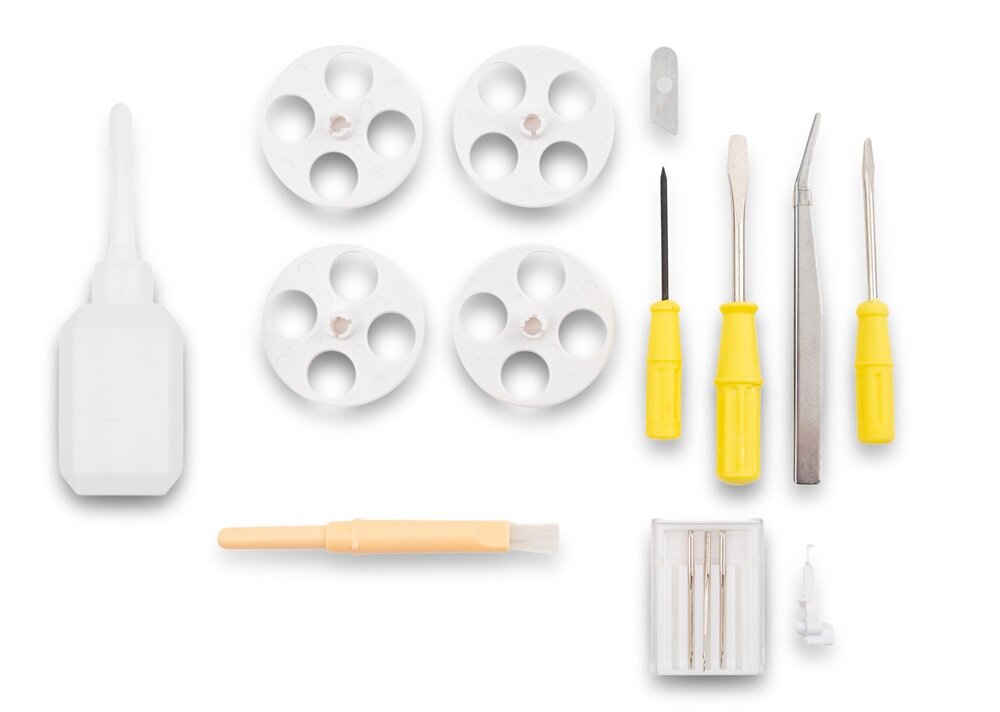 Overlock Łucznik 1200D-4 bogaty zestaw akcesorii, natychmiastowe rozpoczęcie pracy