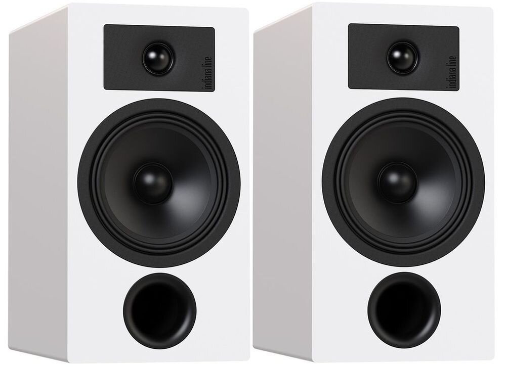 Zestaw stereo YAMAHA MusicCast R-N600A + INDIANA Line Tesi 3, impedancja 4–8 Ω, waga 5,6 kg, zalecana moc wzmacniacza 30–120 W, kolumny od skosu na białym tle