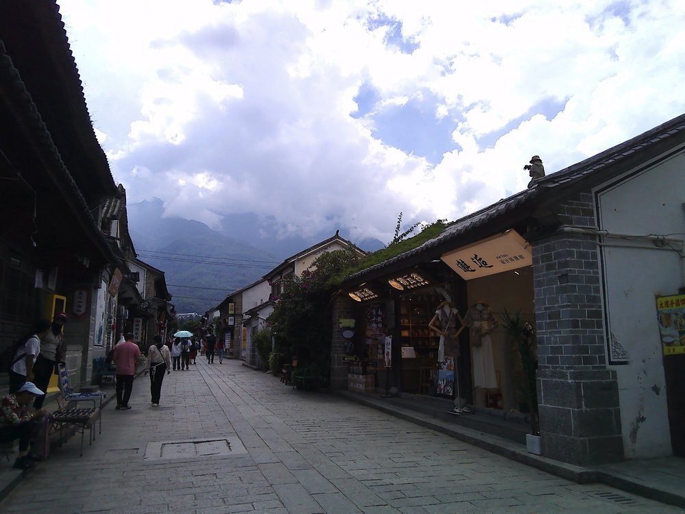 Aparat YASHICA DigMate ekran TFT 2,7 cala i prosta obsługa