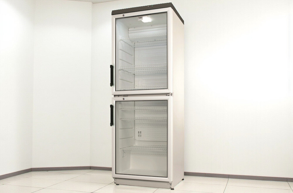 WITRYNA CHŁODNICZA BEKO PROFESSIONAL ADN 230 2 BP front bok zamknięta półki druciane