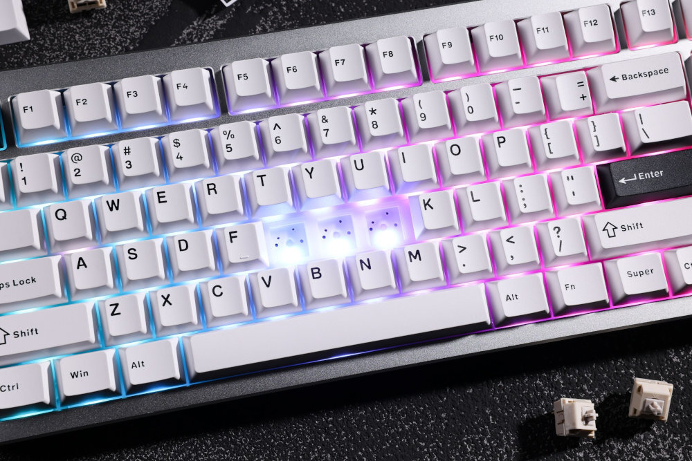 MCHOSE GX87 17 trybów podświetlenia RGB efektów świetlnych - klawiatura z podświetleniem na blacie