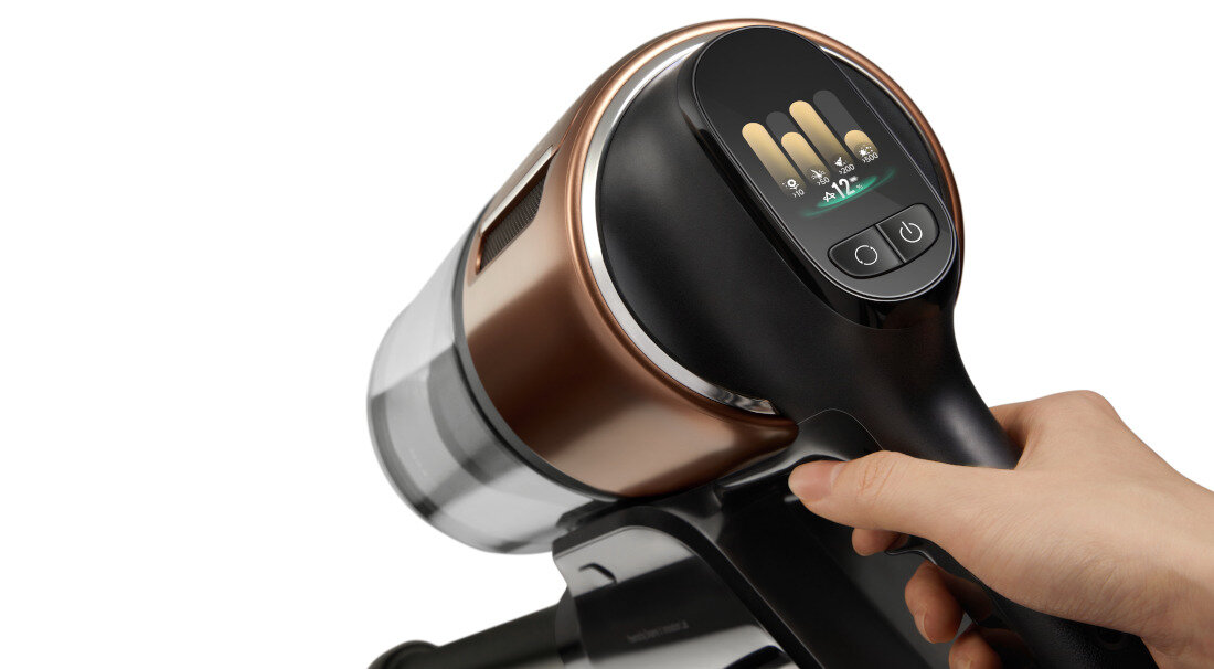 Odkurzacz DREAME Z20 Aquacycle EU Wszystko pod kontrolą ekran LCD  informacja o trybie pracy, poziomie baterii i stanie urządzenia