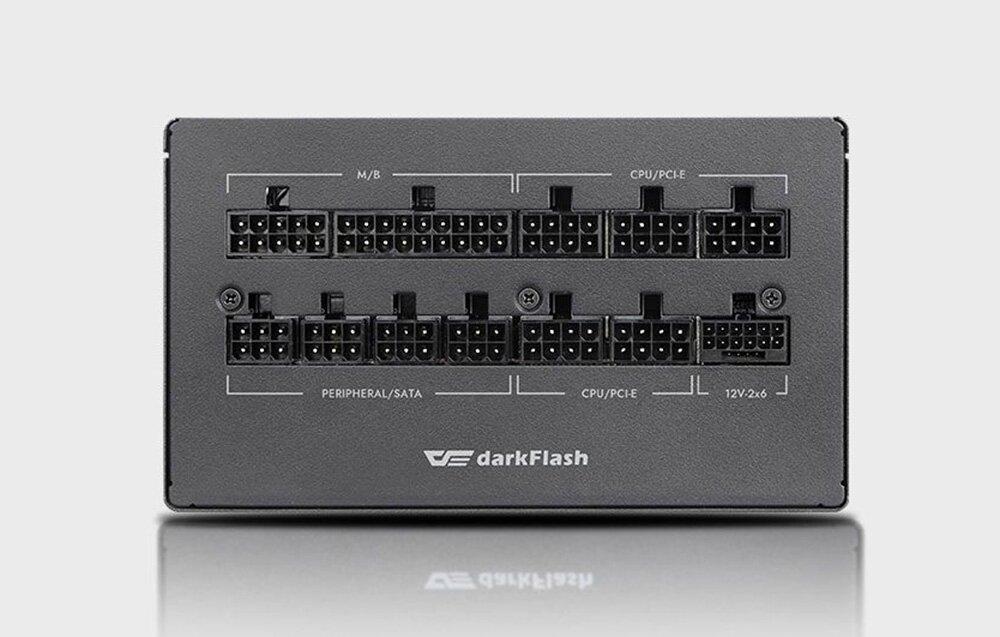 Zasilacz DARKFLASH PMT 850W 80 Plus Gold, ATX, montaż, obudowa, Widok na panel z gniazdami kabli modułowych.