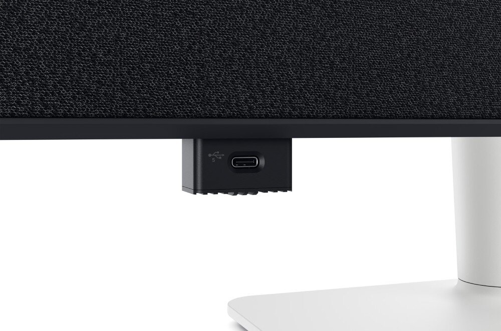 Monitor DELL S3225QC Wysuwany port USB-C umieszczony pod dolną krawędzią monitora na czarnej podstawie