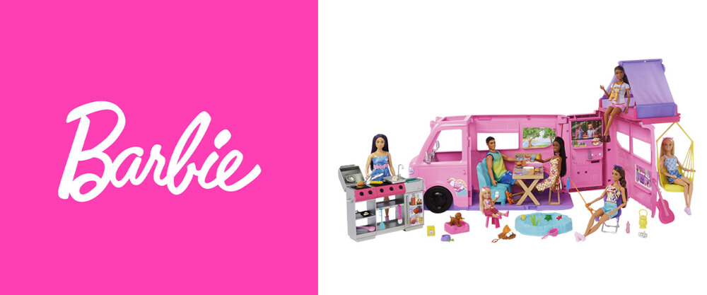 Po lewo widoczne jest logo barbie, po prawej - zdjęcie rozłożonego zestawu.