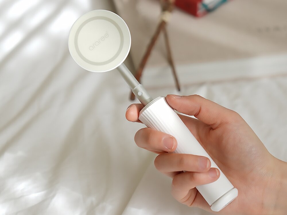 Uchwyt selfie ARAREE Magfie Pod Lite MagSafe
            uchwyt selfie trzymany w dłoni
            wbudowany statyw różne pozycje do selfie wideokonferencji streamingu