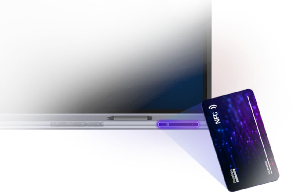 Monitor PRESTIGIO SOLUTIONS PSMB068P650 65 cali 3840x2160px IPS pokazanie dostępu NFC z kartą na białym tle dostęp NFC ochrona danych bezpieczeństwo