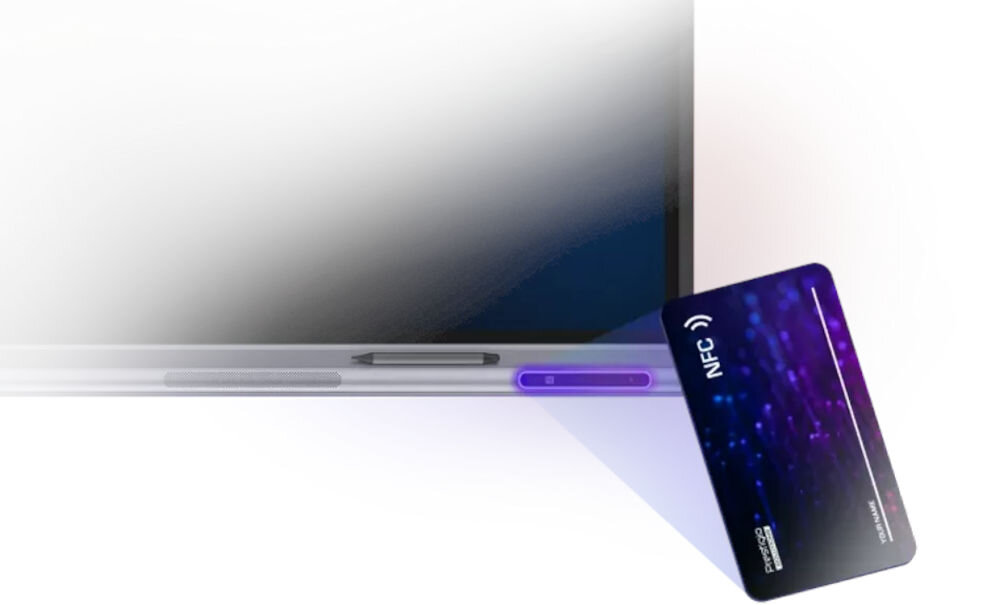 Monitor PRESTIGIO SOLUTIONS PSMB068P110 110 cali 3840x2160px IPS pokazanie dostępu NFC z kartą na białym tle dostęp NFC ochrona danych bezpieczeństwo