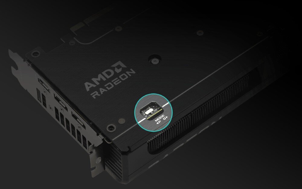 Karta graficzna ASUS Prime Radeon RX 9060 XT OC Edition 16GB Zbliżenie na mały fizyczny przełącznik trybów pracy oznaczony literami P i Q na obudowie karty