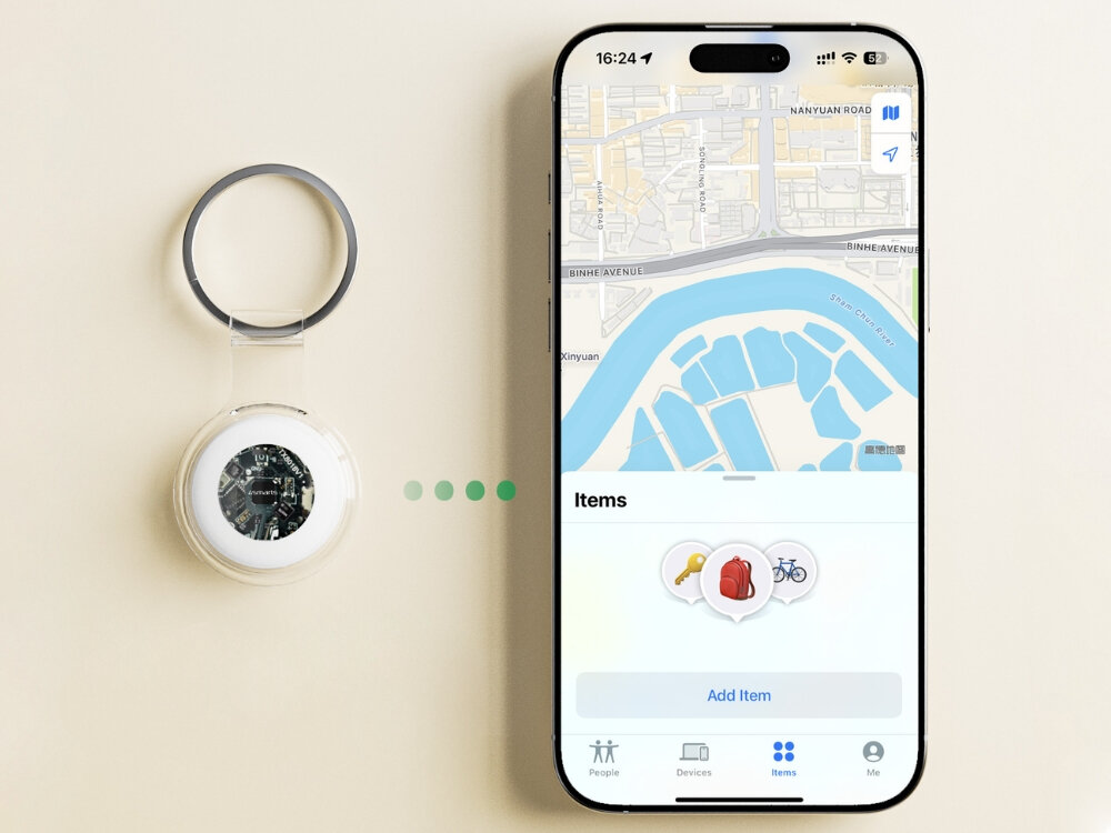 Lokalizator 4SMARTS SkyTag
                lokalizator na stole obok telefonu apple aplikacja znajdź lokalizowanie zgubionych przedmiotów iphone dokładne położenie