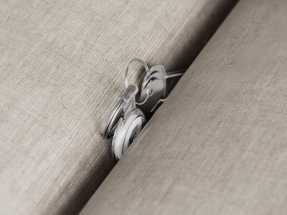 Lokalizator 4SMARTS SkyTag
                lokalizator przyczepiony do kluczy w szczelinie kanapy wymienna bateria cr2032 czas pracy 2 lata wymiana baterii