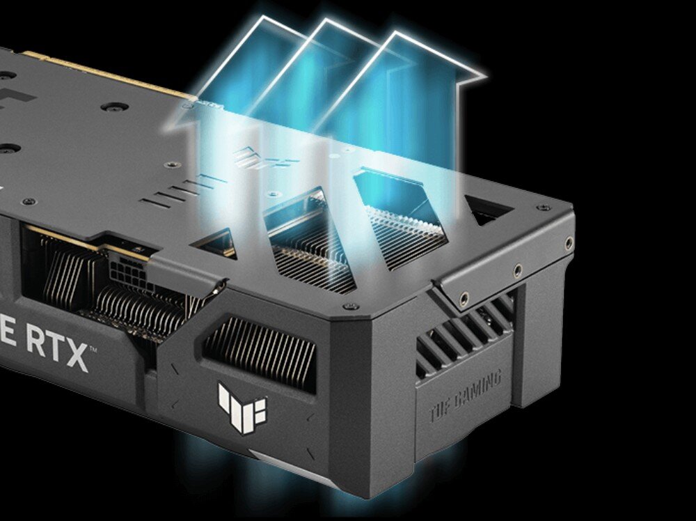 Karta graficzna ASUS TUF Gaming GeForce RTX 5060 OC Edition 8GB Spód karty graficznej z metalową płytą ochronną i błękitnymi strzałkami wskazującymi przepływ powietrza przez otwory wentylacyjne