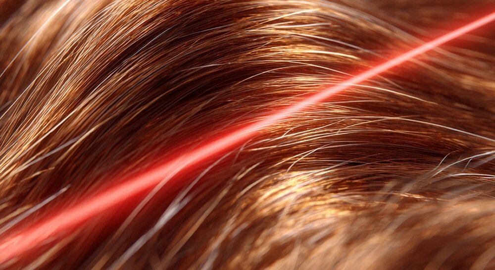 Laser na porost włosów BEAUTIFLY Rejuvahair Pro zaawansowana technologia, aktywacja procesów odnowy, idbudowa struktury włosów, stymulacja porostu