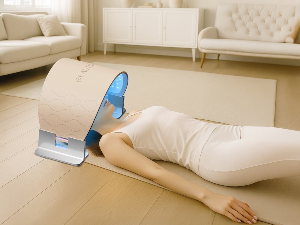 Urządzenie do terapii światłem led BEAUTIFLY Omnilight Pro działanie bakteriobójcze, przeciwzapalne, pomaga usuwać trądzik, zmniejsza stany zapalne