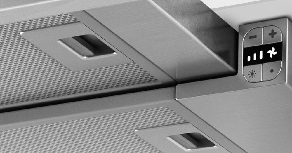 OKAP ELICA ELITE 35 GRIX A 90 zbliżenie widok od dołu wysunięty okap przyciski sterowanie system alarmów czyszczenie filtrów wymiana filtrów filtr przeciwtłuszczowy filtr węglowy konserwacja łatwa obsługa