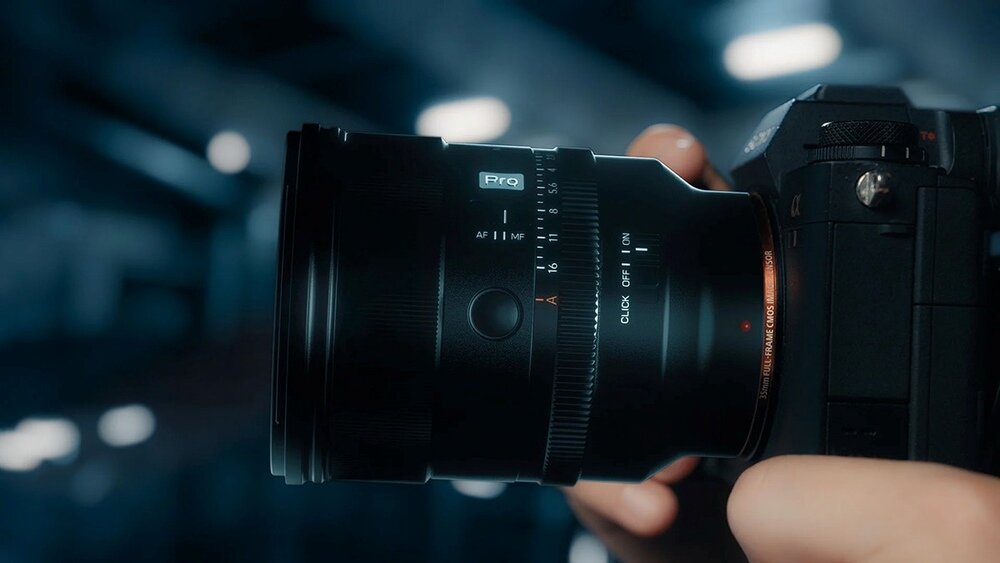 Obiektyw Viltrox AF 85mm f/1.4 Sony FE przyciski Fn przełącznik AF MF kontrola przysłony Viltrox Lens APP