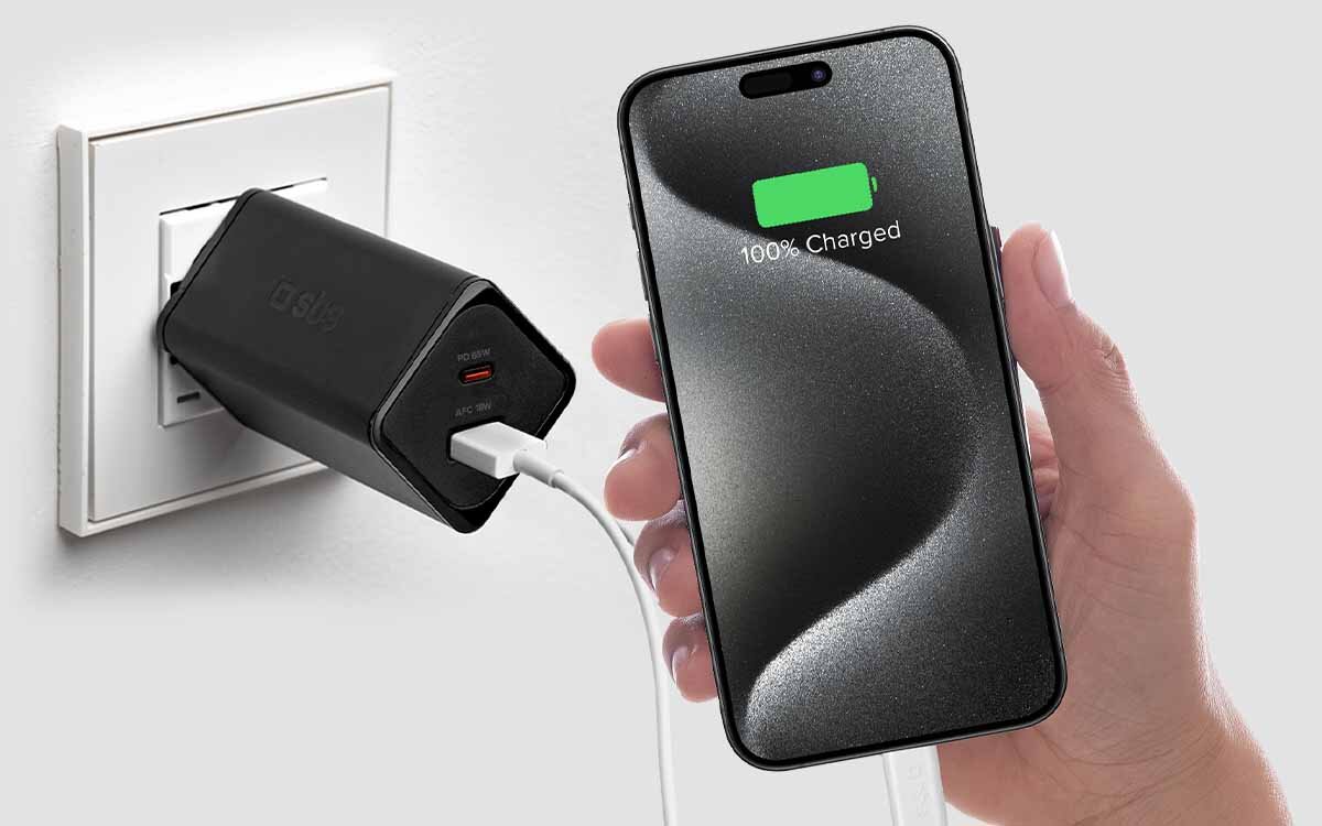 Ładowarka sieciowa SBS Nano GaN 65W ładuje smartfon jednoczesne ładowanie dwóch urządzeń Port USB-C port USB-A