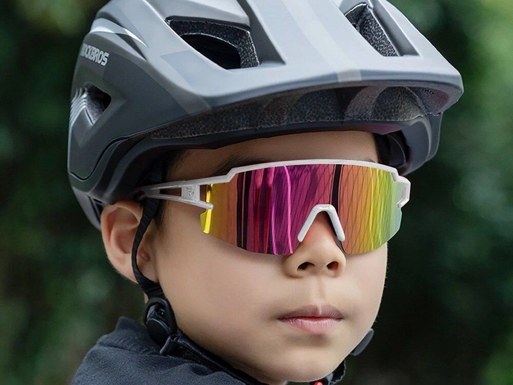 Okulary rowerowe ROCKBROS 8386824303681 Biały, Okulary, dzieci, komfort, ochrona, Dziecko w kasku i sportowych okularach