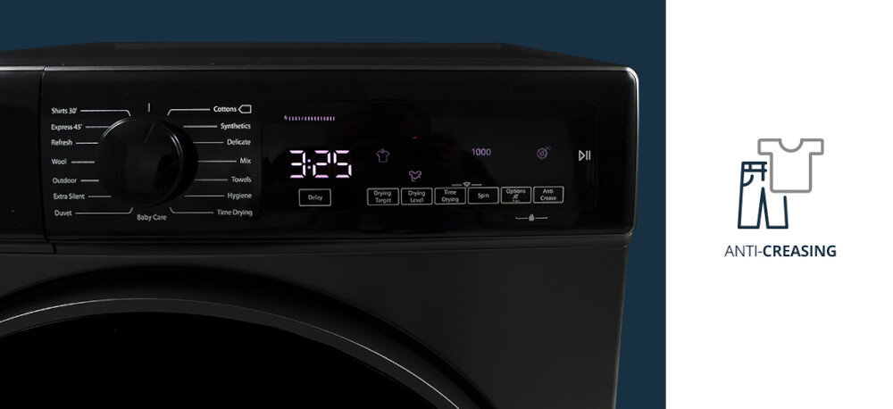 Suszarka VESTFROST VT-FD42HN90EU Na zdjęciu widać fragment panelu sterującego suszarki Vestfrost z czytelnym wyświetlaczem cyfrowym i przyciskami do ustawienia poziomu suszenia oraz funkcji antyzagnieceniowej. Po prawej stronie znajduje się grafika informująca o opcji Anti-Creasing chroniącej ubrania przed zagnieceniami Anti Creasing mniej zagnieceń przeciw zagnieceniom zmniejsza prasowanie delikatne obroty bębna ubrania bez zagnieceń łatwe prasowanie