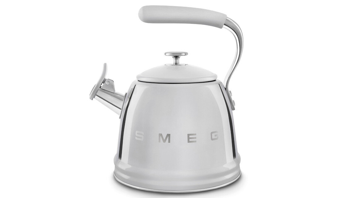 Czajnik SMEG WKF01SS Srebrny wygląd prezentacja wizualizacja design Styl i wygoda w kuchni