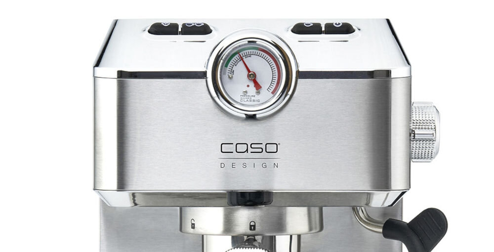 Ekspres CASO Espresso Gourmet 1820 wyświetlacz LCD pełna kontrola wyraźny ekran łatwe ustawienie parametrów temperatura moc kawy dostosowanie napoju czytelny interfejs szybka zmiana ustawień funkcjonalność prostota obsługi przyjemne korzystanie zekspresu