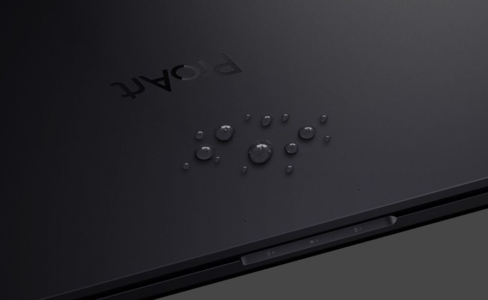  Krople wody spływające po powierzchni touchpada laptopa ASUS ProArt StudioBook z zaawansowaną nanopowłoką odporną na wodę i zabrudzenia - Zaawansowana nanopowłoka 