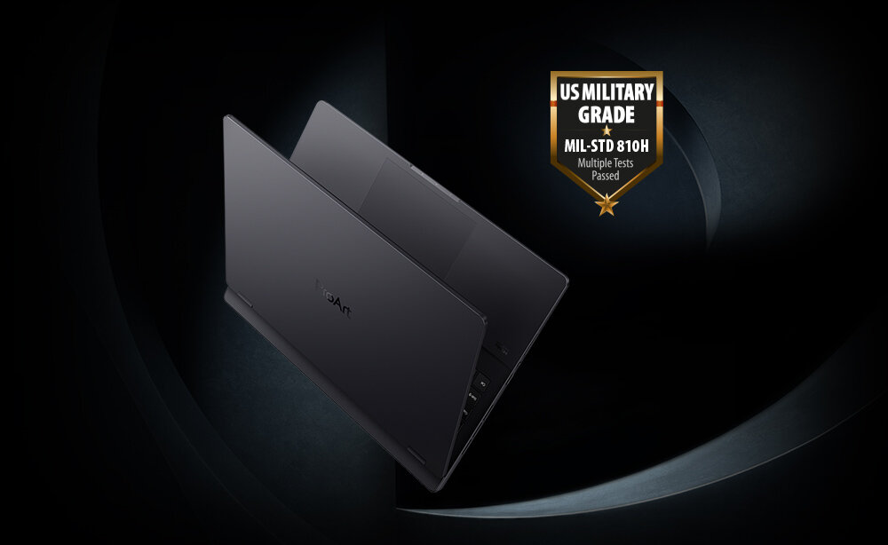  Dwa laptopy ASUS ProArt StudioBook na ciemnym tle z certyfikatem MIL-STD 810H w prawym górnym rogu demonstrującym wojskową odporność urządzeń - MIL-STD-810H 