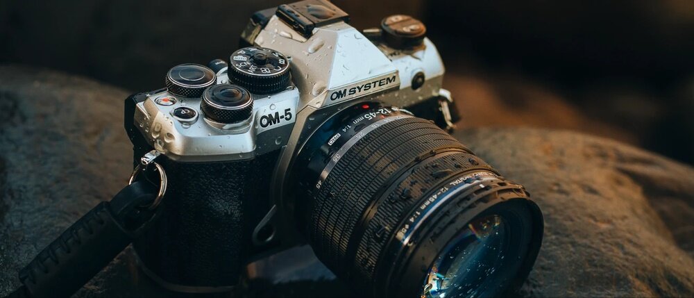 Aparat OLYMPUS OM-5 Mark II IP53 odporność na warunki atmosferyczne kurz deszcz śnieg