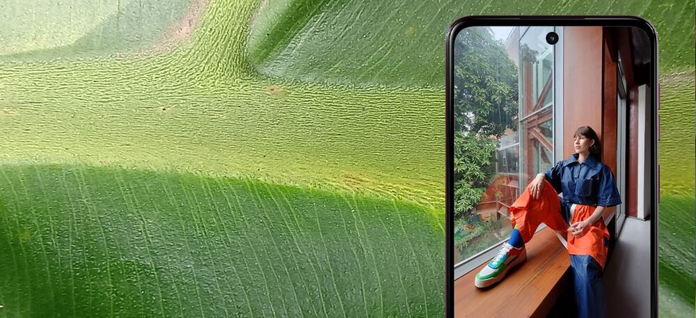 Smartfon MOTOROLA Moto G55 Ultraszerokokątny obiektyw 8 Mpx Obiektyw Macro Vision 4x