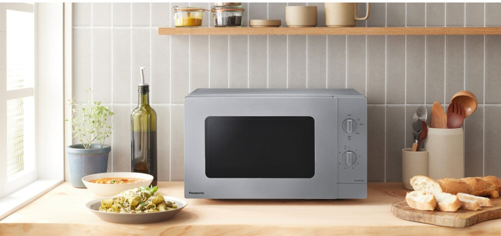 KUCHNIA MIKROFALOWA PANASONIC NN-SM23QMEPG lifestyle kuchnia blat akcesoria kuchenne dekoracje