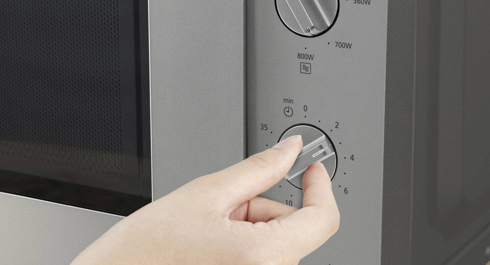 KUCHNIA MIKROFALOWA PANASONIC NN-SM23QMEPG pokrętła panel sterowania ikony moc poziomy czas łatwa obsługa