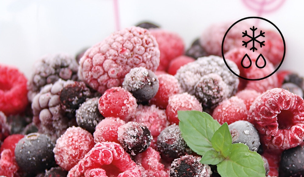 KUCHNIA MIKROFALOWA PANASONIC NN-ST21QWEPG zamrożone owoce mrożonki maliny automatyczne rozmrażanie 3 programy