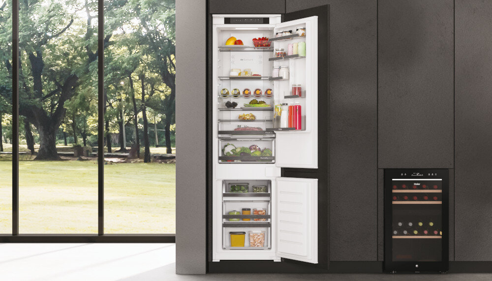 LODÓWKA HAIER HBW5519D Super-Cool i Super-Freeze szybkie mrożenie chłodzenie obniżanie temperatury ekspresowe krótki czas błyskawiczne obniżanie chłodzenie mrożenie większe ilości żywności ochrona przed ciepłem zachowanie świeżości Zdalne sterowanie z hOn osobisty asystent kulinarny Proactive Temperature Advanced Drink Assistant my Inventory Górne oświetlenie szybko bezproblemowo znajdź produkt sky LED widoczność jasne światło Specjalna szuflada Fresh Box utrzymanie stabilnej temperatury mięso ryby sery smak świeżość zapach Zachowaj świeżą żywność owoce warzywa Humidity Zone szuflada HCS membrana włókna roślinne utrzymanie wilgotności cyrkulacja powietrza wartości odżywcze regulacja poziomu wilgotności świeżość smak kolor Dyskretna praca urządzenia cicha emitacja dźwięków 32 dB głośność komfort Zachowaj smak i soczystość Air Surround łagodny równomierny przepływ powietrza boczne wyloty zimne powietrze zapobieganie wysychaniu żywności świeżość smak kolor Total No Frost - nigdy więcej szronu w lodówce ochrona bez lodu mniejsze zużycie energii większa efektywność energetyczna zachowanie stanu żywności
