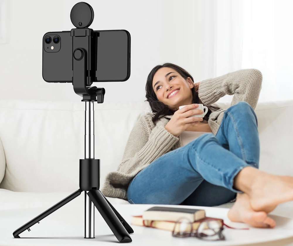 Uchwyt selfie HURTEL WR1YXS Czarny Wbudowany tripod w rączce do nagrań, transmisji live lub rozmów wideo stabilność wygoda komfort