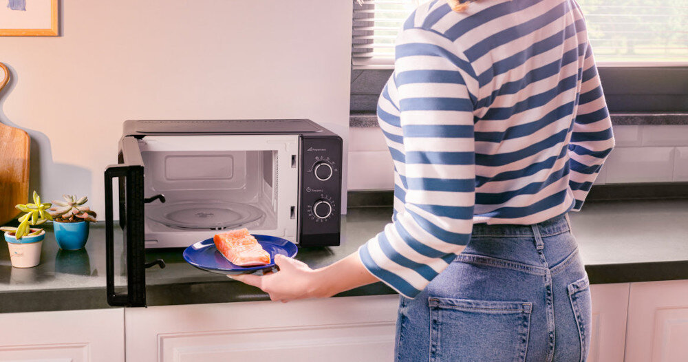 KUCHNIA MIKROFALOWA BEKO MOC20100BFB rozmrażanie jakość smak temperatura przenikanie odmrażanie