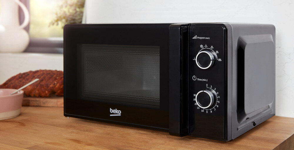 KUCHNIA MIKROFALOWA BEKO MOC20100BFB sterowanie mechaniczne pokrętła moc czas