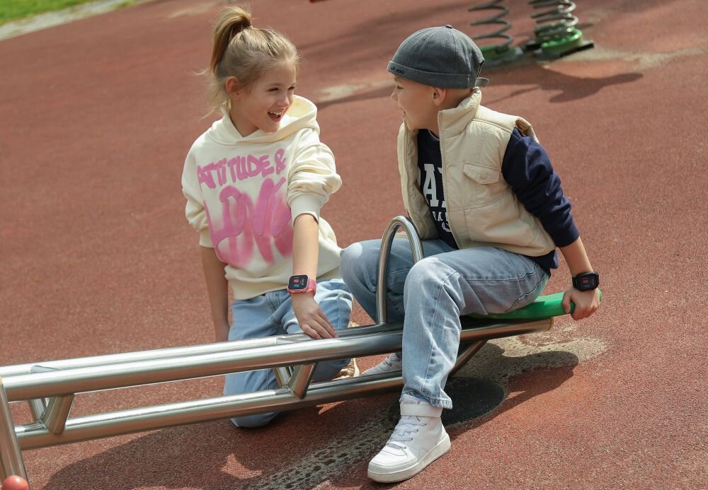 Smartwatch GARETT Kids Twin 2 4G rozmowy komunikacja lte kontkat dzieci rodzice