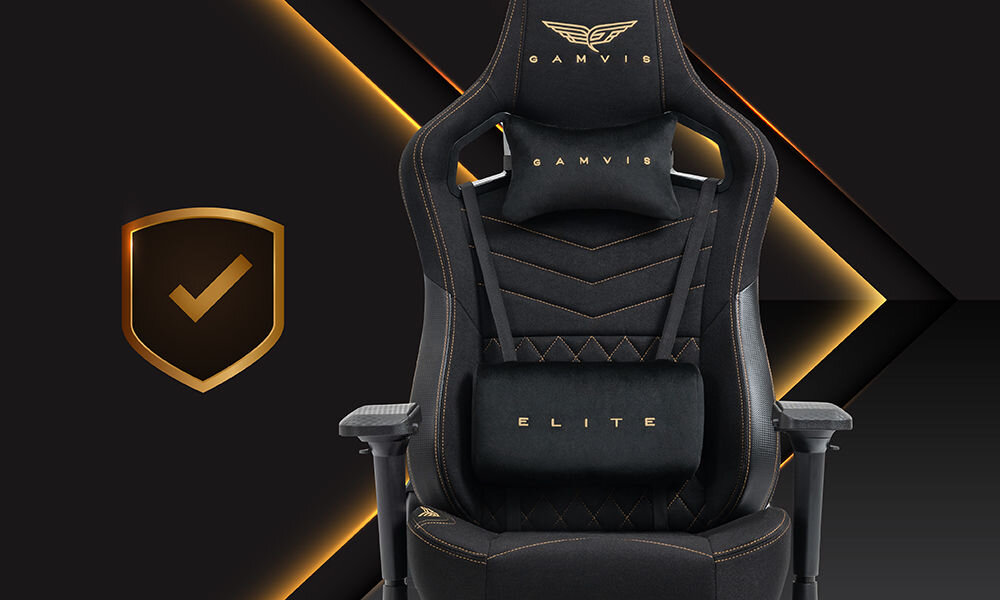 Fotel GAMVIS Elite 2.0 XL Basic Czarny (złote elementy) prezentacja fotela na ciemnym tle z geometrycznymi podświetleniami obok tarcza solidne wykonanie atrakcyjna cena produkcja na tej samej linii co Xrocker Diablo Chairs jakość trwałość