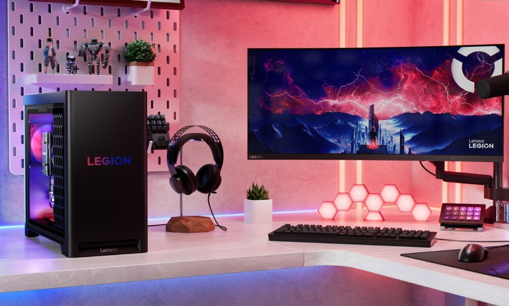 Komputer LENOVO Legion T5 30IAX10 Widok z góry na górny panel obudowy komputera z widocznym przyciskiem zasilania, portami USB, wejściem słuchawkowym i kratką wentylacyjną, łączność, porty, złącza