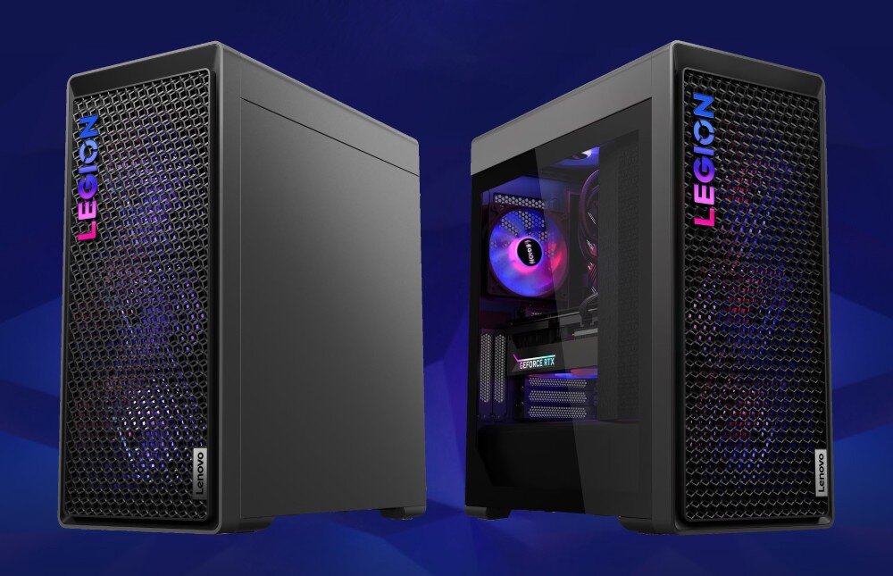 Komputer LENOVO Legion T7 34IAS10 Dwa komputery stacjonarne obok siebie, jeden z zamkniętym panelem bocznym, drugi z przezroczystym panelem i widocznym podświetleniem RGB, dysk, pojemność