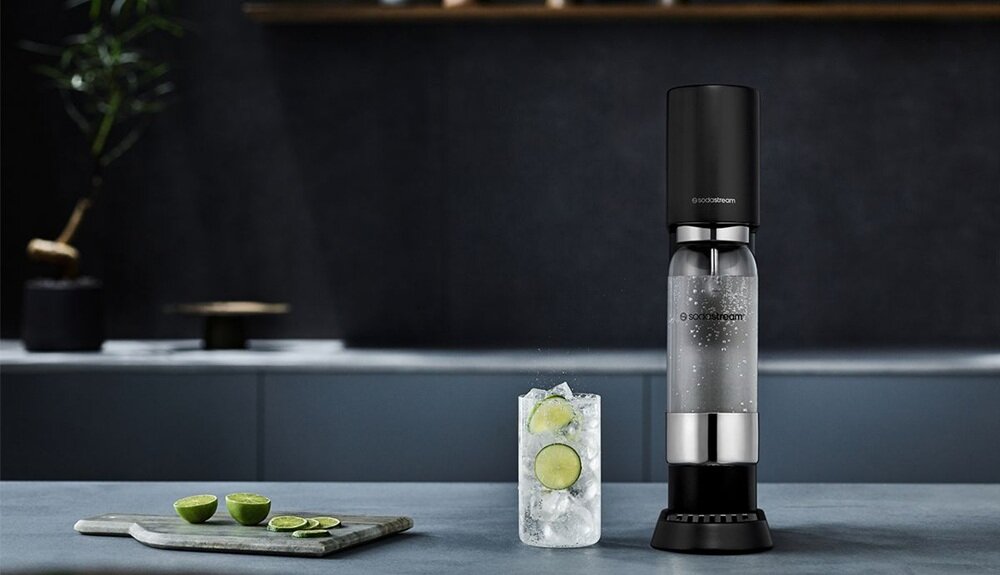 Saturator SODASTREAM Enso Czarny elegancki design, matowe wykończenie, minimalistyczna forma, estetyczne urządzenie
