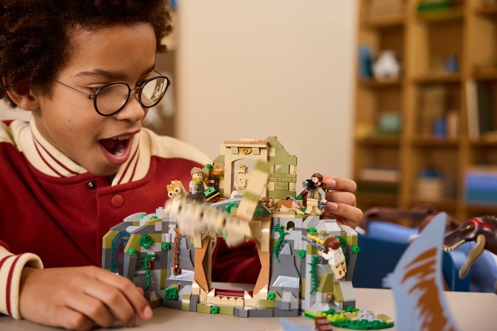 LEGO 76976 Jurassic World Powietrzna misja z kecalkoatlem i spinozaurem  Figurki dinozaurów cztery postacie z filmu Jurassic World Rebirth