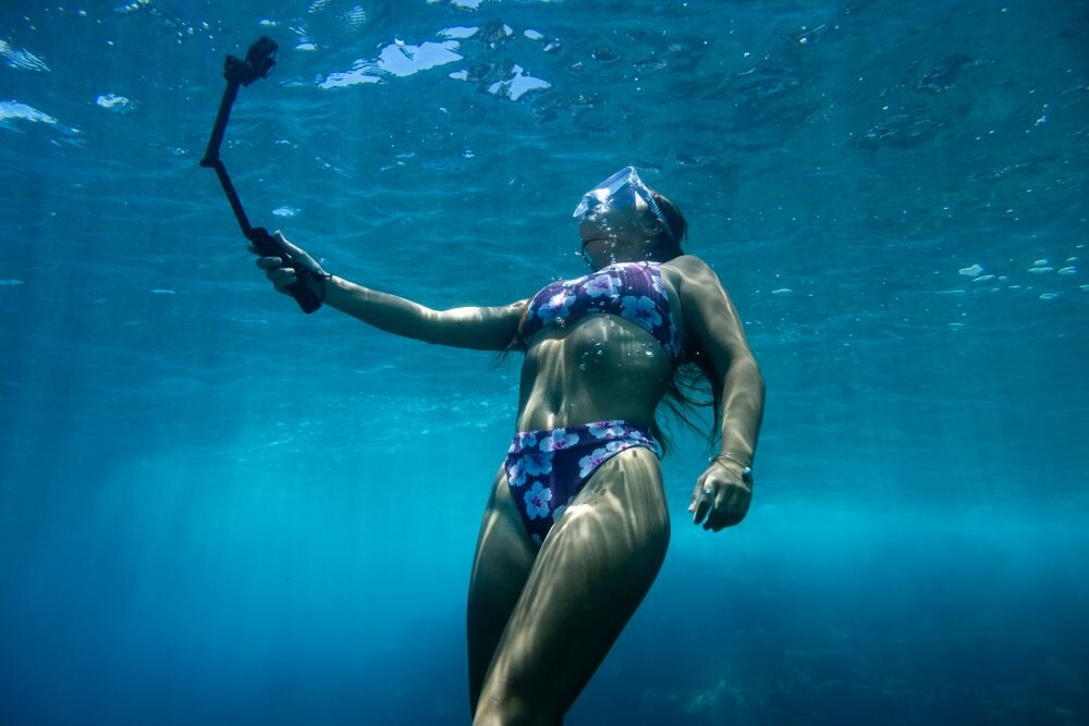 Kamera sportowa GOPRO HERO12 sport montaż nagrywanie stabilizacja montaż edycja filtry ostrość śledzenie tryby bateria akumulator zasilanie ładowanie rozdzielczość filmy obudowa odporność wielkość łączność sterowanie