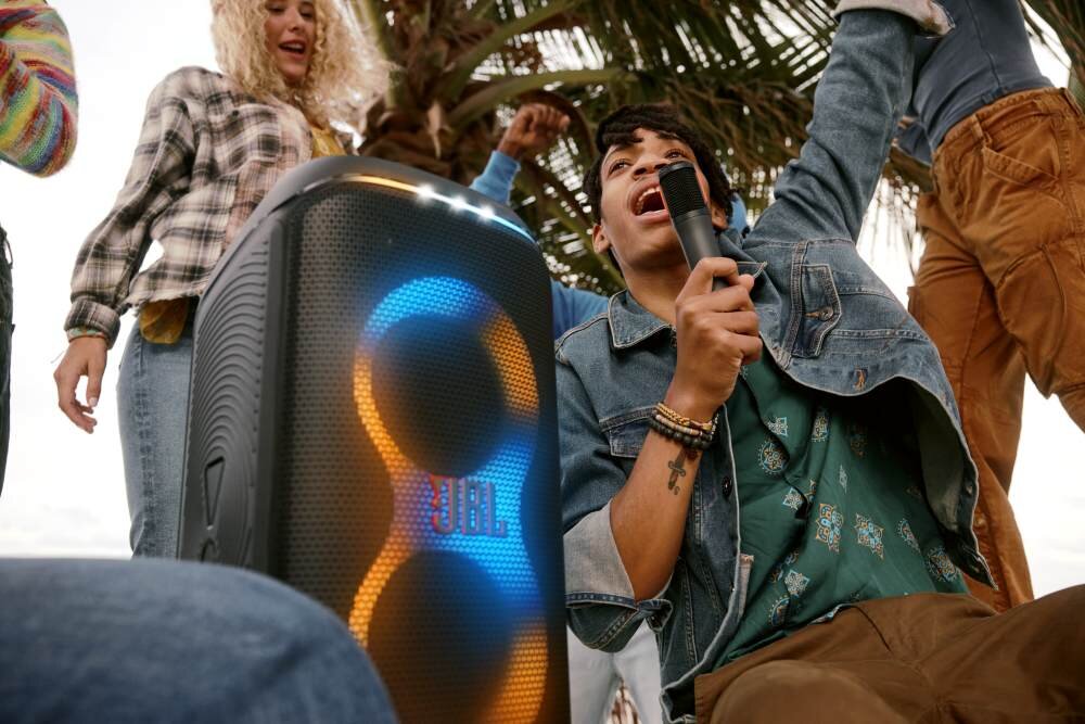 Power audio JBL Partybox Stage 320 akumulator czas pracy czas odtwarzania ładowanie