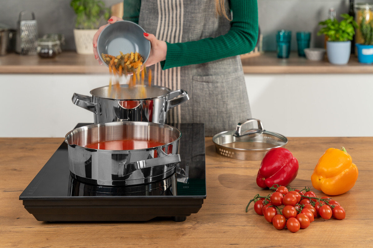 Kuchenka nastawna GOTZE&JENSEN IP201 moc temperatura