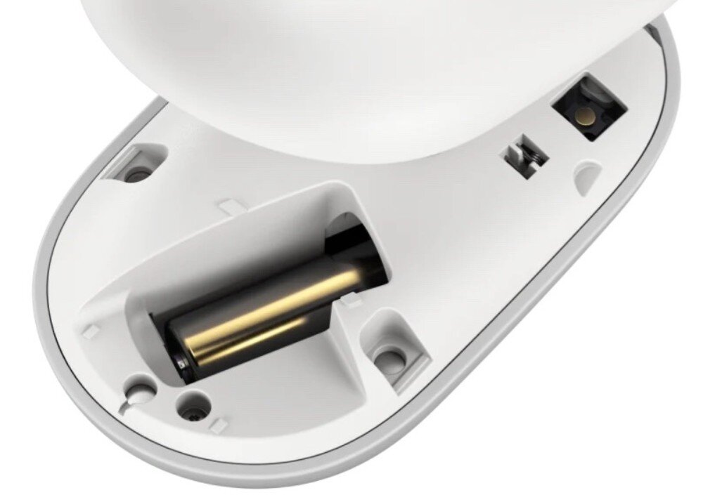 Mysz LOGITECH POP Mouse Off White otwarta klapka myszki z widoczną baterią AA zasilanie