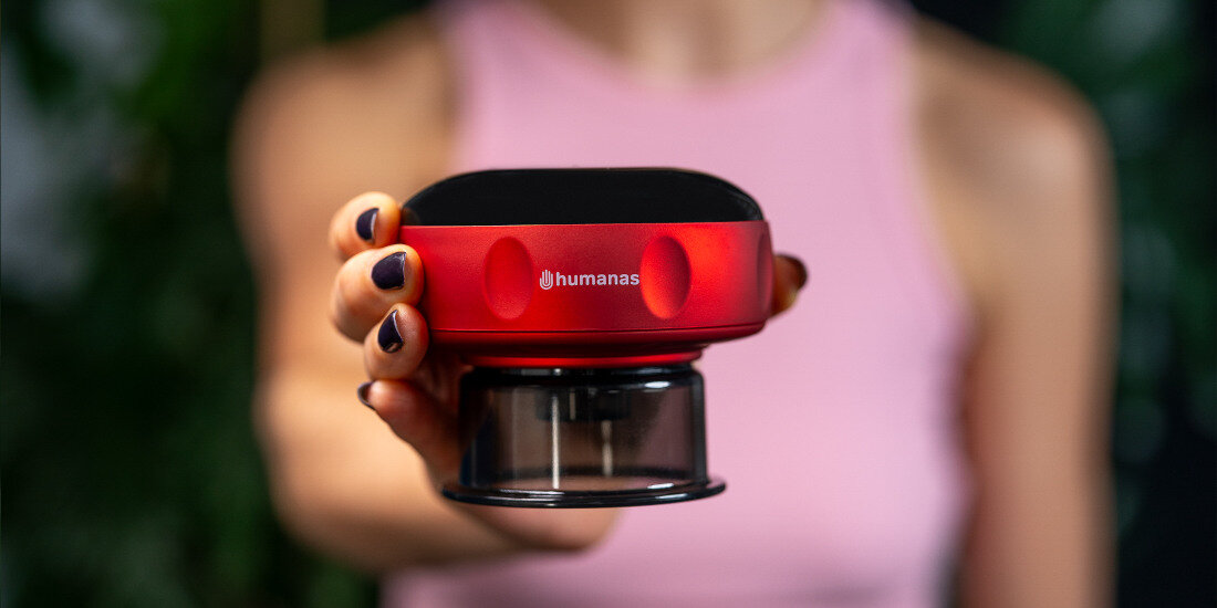 Masażer ręczny antycellulitowy HUMANAS BB01 Czerwony Bańka masująca Biały Zadbaj o swoje ciało wygląd design tło prezentacja wizualizacja